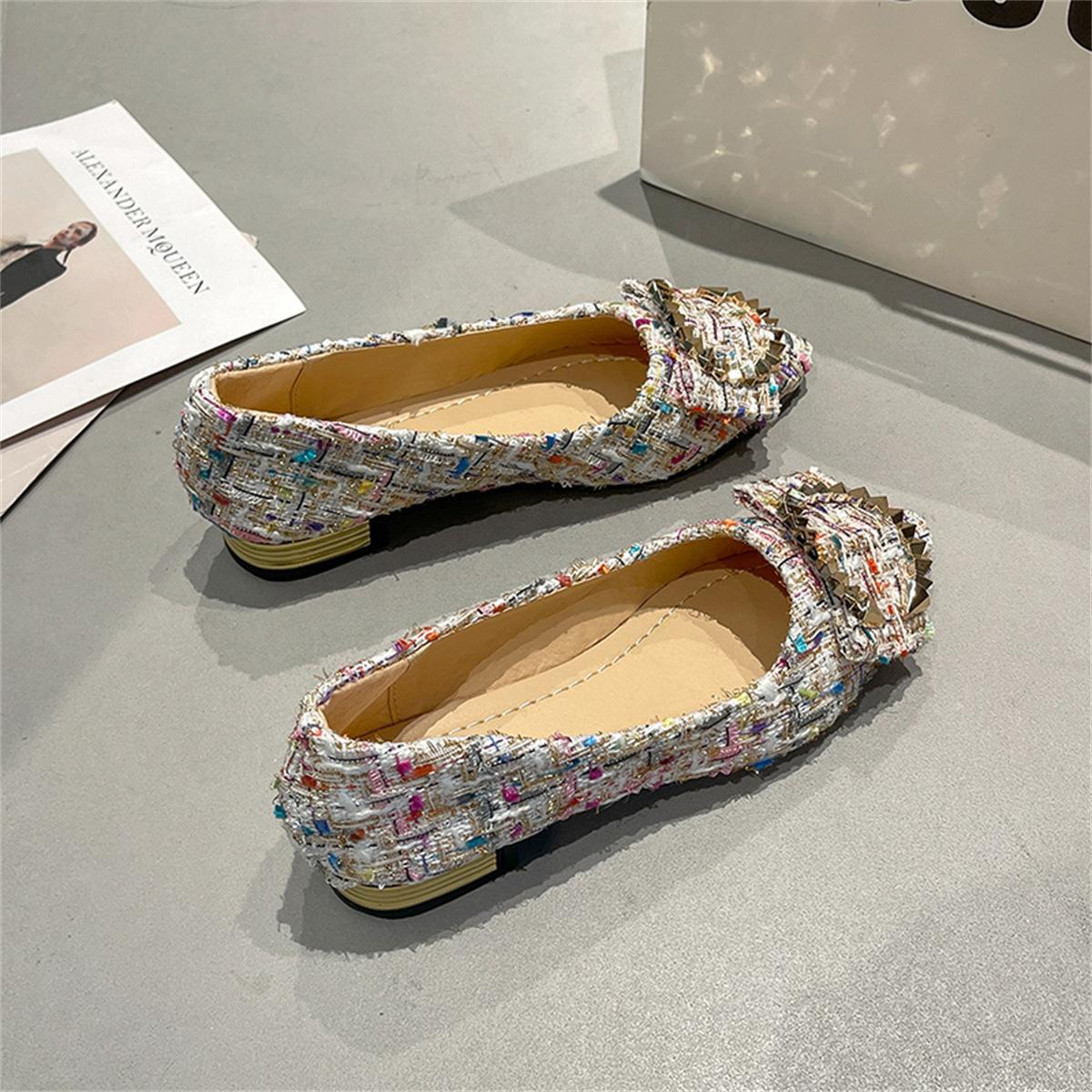 

Весенние новые большие размеры модные туфли на плоской подошве с острым носком и низким каблуком одинарные туфли с неглубоким носком милые повседневные женские туфли 42