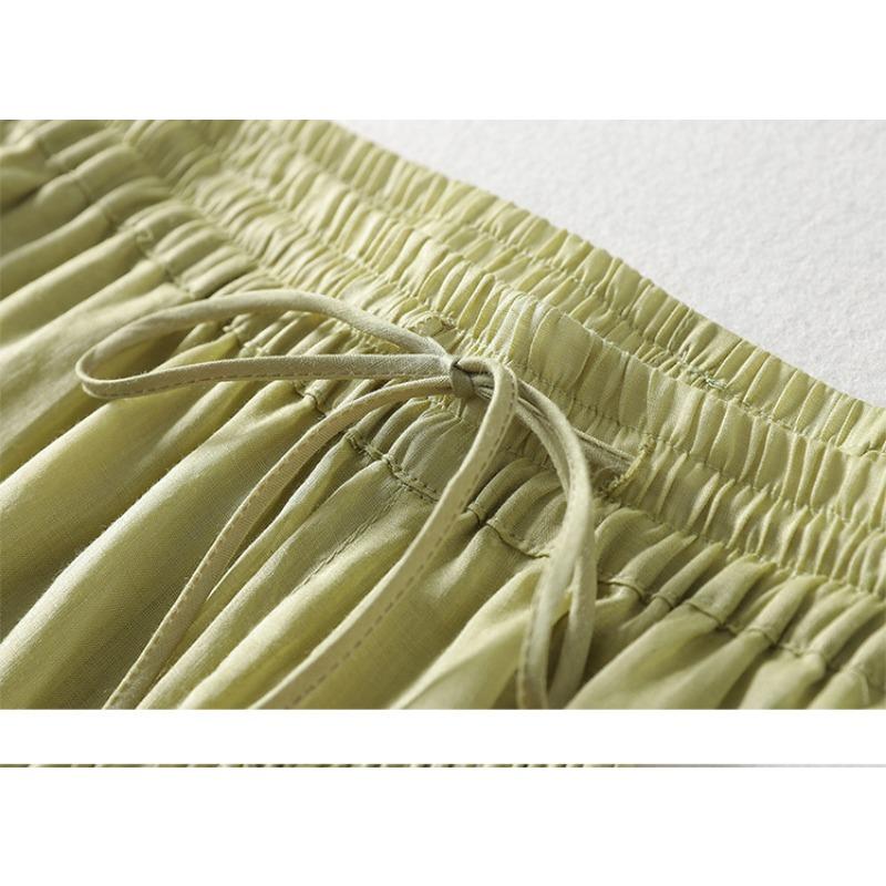 The New High-waisted, Breathable Wide-leg Pants Are Loose and Have A Good Drape