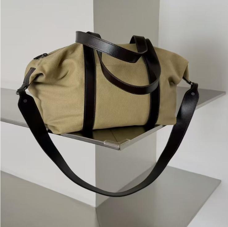 

YP Сумка-тоут из овчины с совместным брендом Простой дизайн Модная дорожная сумка Сумка на все тело Большая вместимость 35x16.5x27.5cm хаки