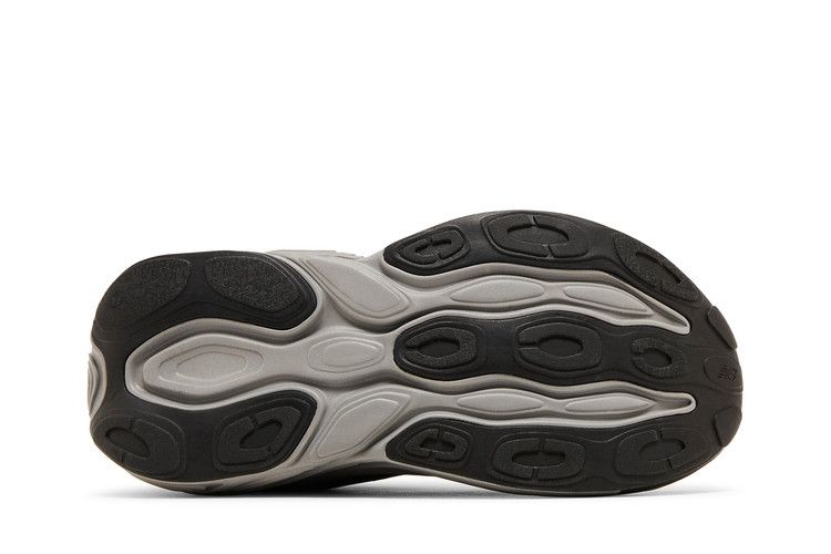 New Balance Fresh Foam X More V5 Black Linen Silver Metallic