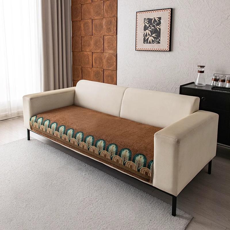 

Французская подушка для дивана в стиле легкой роскоши, всесезонная, кремовая ветрозащитная нескользящая подушка для сиденья, новый чехол для дивана из шенилла 2025 70*70cm