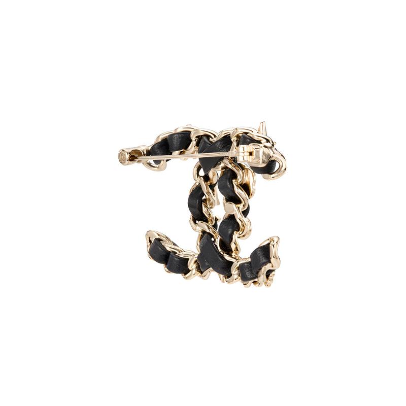 CHANEL double C metal brooch gold/black #couple style