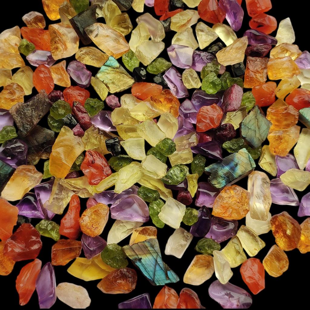 Mistura de pedras preciosas brutas, minerais de pedras preciosas brutas, lote de pedras preciosas brutas misturadas, pedras preciosas brutas naturais, pedras preciosas brutas de tamanho pequeno, pedras preciosas brutas para fabricação de joias.