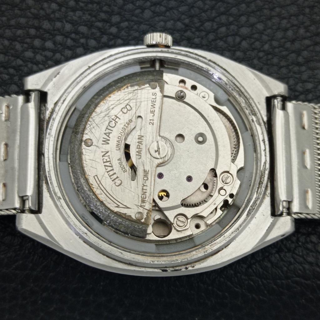 JAPAN VINTAGE CITIZEN AUTOMATIC 8200 MENS GOLDEN COLOR DIAL WATCH a702126-5 R208-a702126