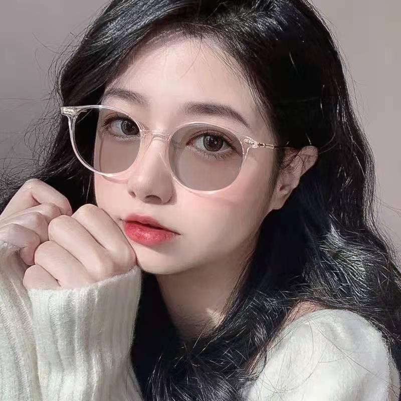 Korean Style Women's Color-Changing Myopia Glasses with Prescription, Anti-Blue Light, Tea-Colored Frames