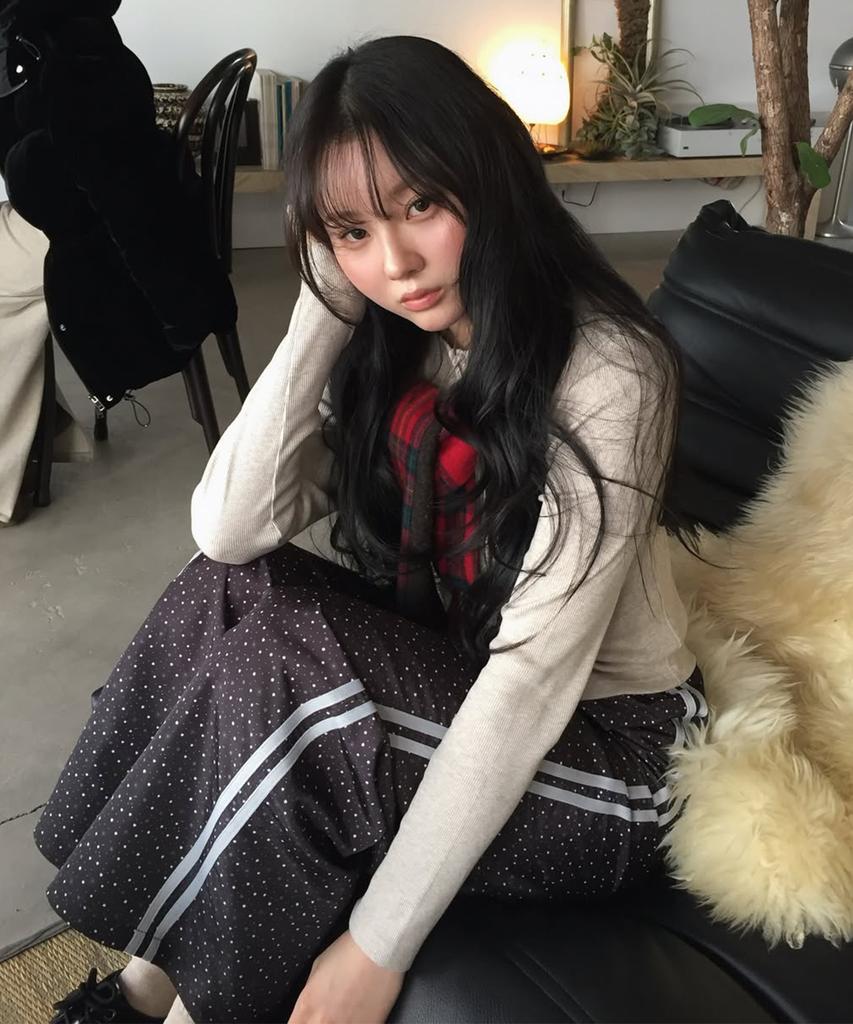 YOUHEE Star Pattern Layered Banding Track Pants_Black