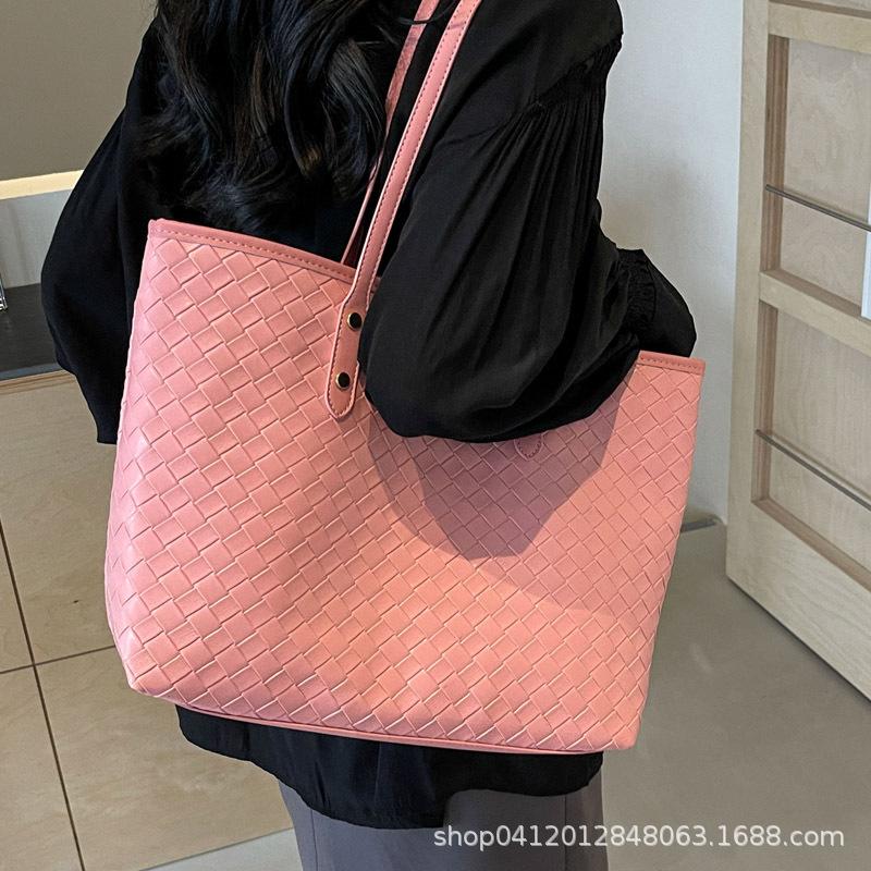 Niche design woven shoulder bag fashionable texture tote bag women's 2025 new large-capacity work commuter bag