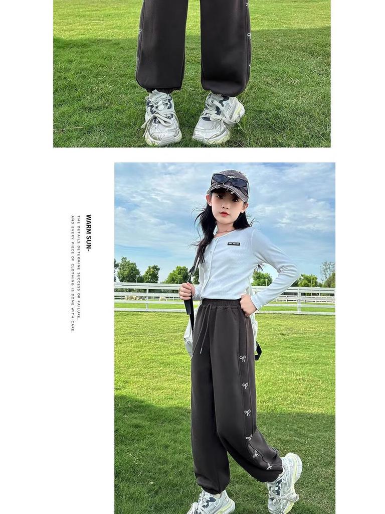 Girls' Fleece-Lined Sweatpants: Cozy Autumn/Winter Style, Thick and Versatile for Medium to Large Kids.
