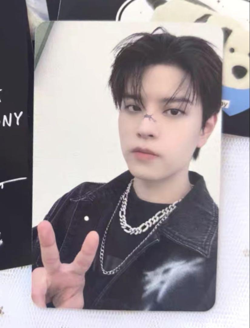 

[USED] straykids Seungmin KARMA Starriver SR Limited Edition Trading Card