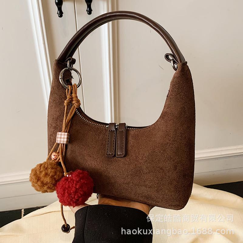 Premium Sense Niche Bag Women's Autumn and Winter 2025 New Matte Retro Shoulder Messenger Bag Ins Portable Dumpling Bag