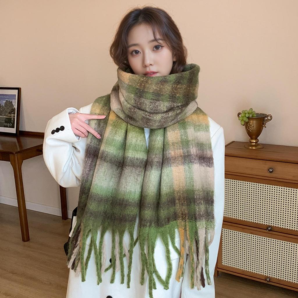Women's Winter 2022 Korean Style Versatile Warm Scarf - High-End, Student-Friendly, Thick, Fashionable Neck Shawl for Cold Protection
