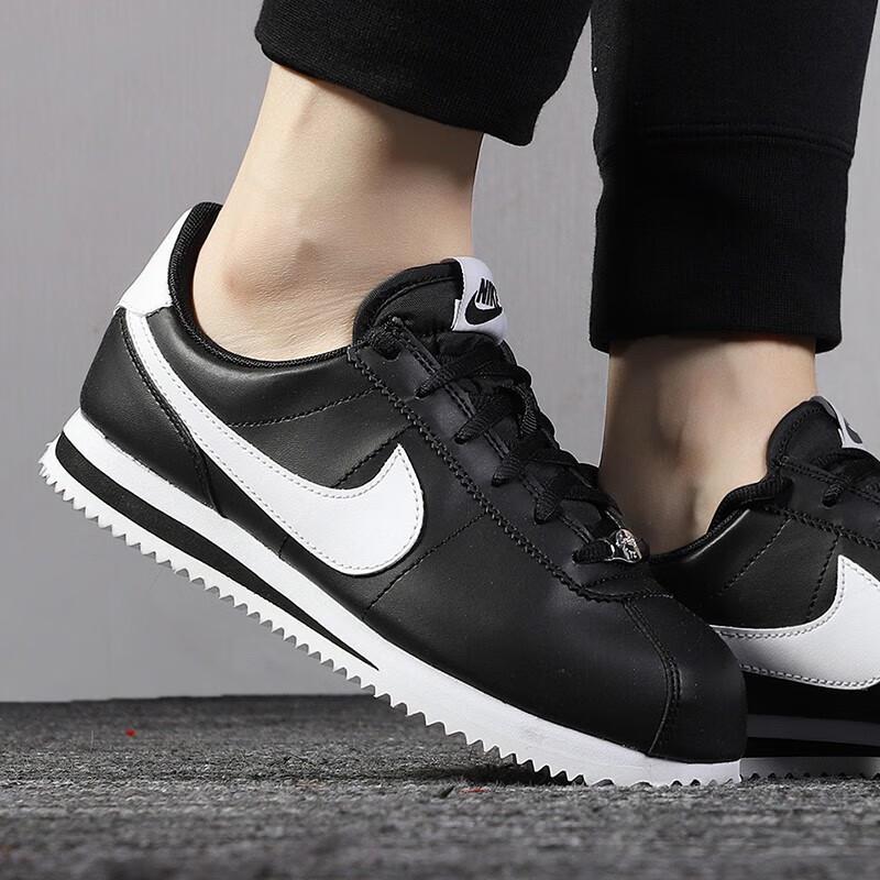 Nike Cortez Basic GS Sneakers 904764-001
