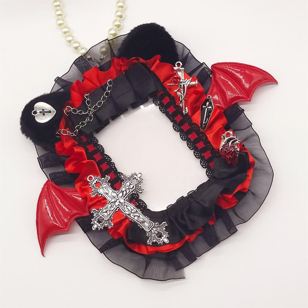Bat Wing Photocard Case with Beads Chain Devil Bat Wing Photo Card Display Holder Photocard Holder Keychain Bag Pendant