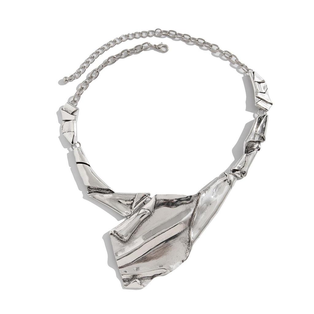 European & American Geometric Irregular Necklace Set: Exaggerated Alloy Design with Artistic Pleats
