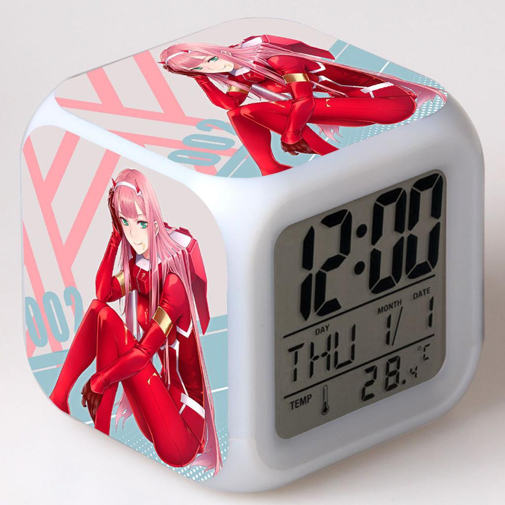 

Многофункциональные цифровые светодиодные часы-будильник 7 цветов Darling In Franxx 11