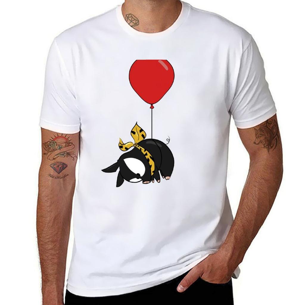 Piglet chan on a red balloon TShirt Vintage Print Crew Neck Tee