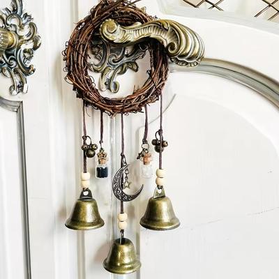 Nouvelles Cloches de Sorcière Protection Porte-Cintres Carillons Éoliens de Sorcière Couronne Suspendue Faite à la Main Cloches de Sorcière Carillons Éoliens Magie Wiccanne pour Porte de Maison