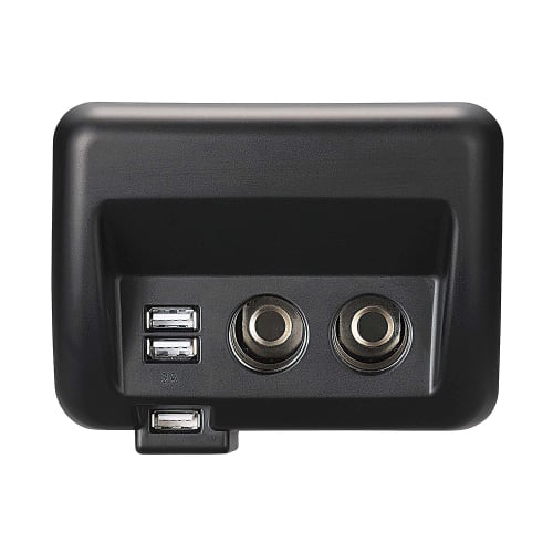 CARMATE Suzuki Zásuvka pro každou cigaretu x2 USB x2 Přídavný zdroj napájení Originální náhradní popelník Typ Černá NZ585