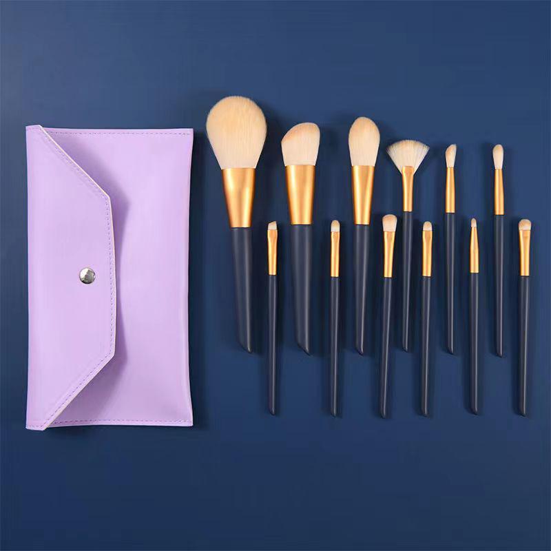 Cross-Border Star Motion Makeup Brush Set for Beginners: Soft Hair Brushes for Concealer, Eyeshadow, Contour, and Highlight.