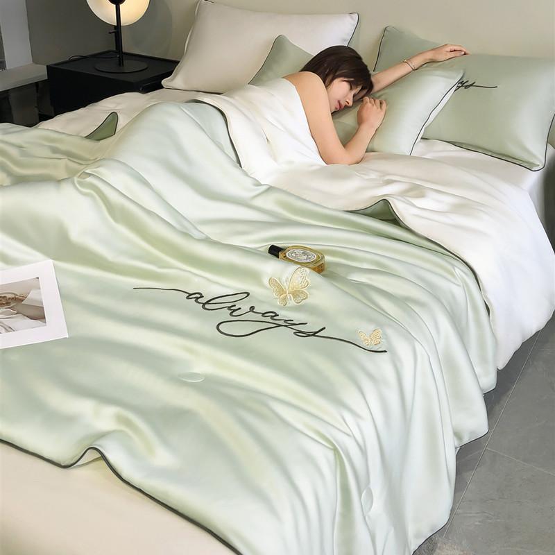 Summer Thin Duvet Silky Comforter Luxury Style Blanket Machine Washable Quilt Single/Double Bedspread (Pillowcase Need Order)