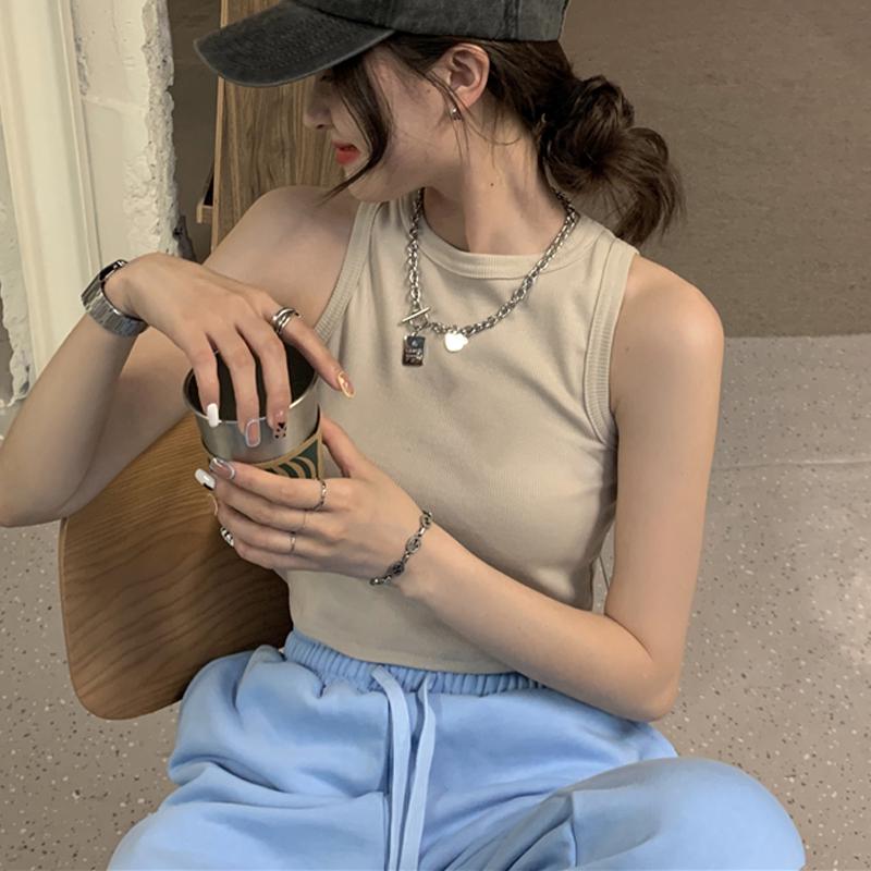 

Топ без рукавов с вышивкой в форме буквы I облегающего кроя - модный летний топ S