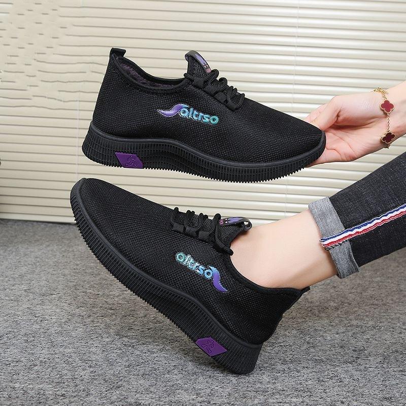 Sneakers women's large size new non-slip and versatile mesh breathable student shoes heightening travel casual black running shoes