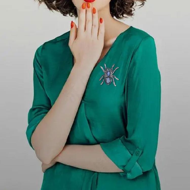 Personalized Fashion Spiders Brooch Delicate Alloy Spiders Brooch with Crystal Embellishment for Evening Wear Parties