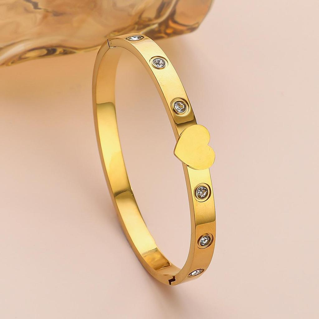 Zircon Butterfly Titanium Steel Bracelet - Simple European & American Style Design for Women