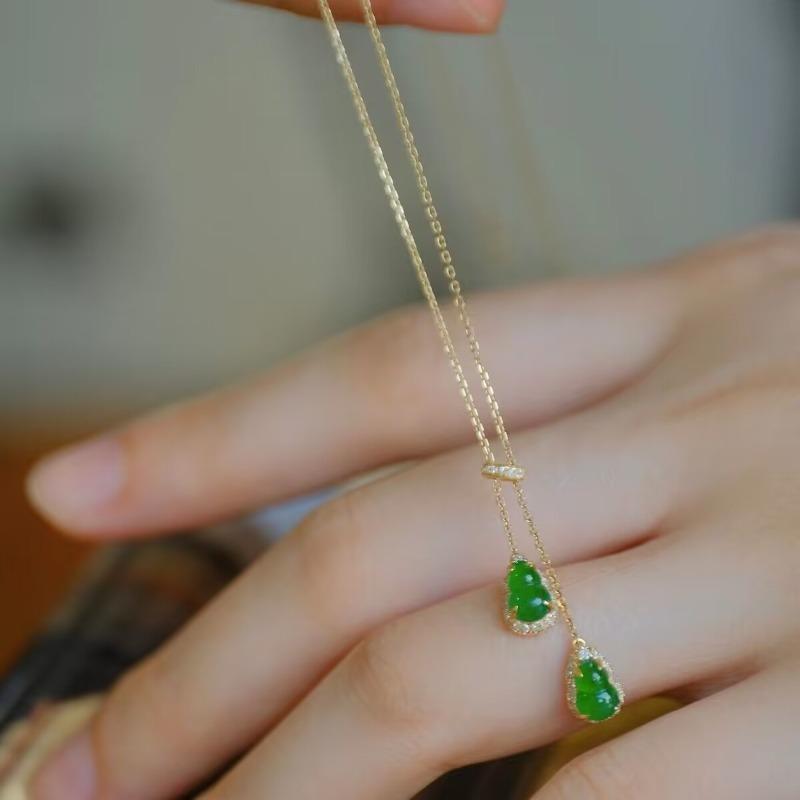 Natural Jade Chalcedony Green Double Gourd Pendant Light Luxury And High Quality Vintage Necklace Clavicle Chain Banquet Jewelry