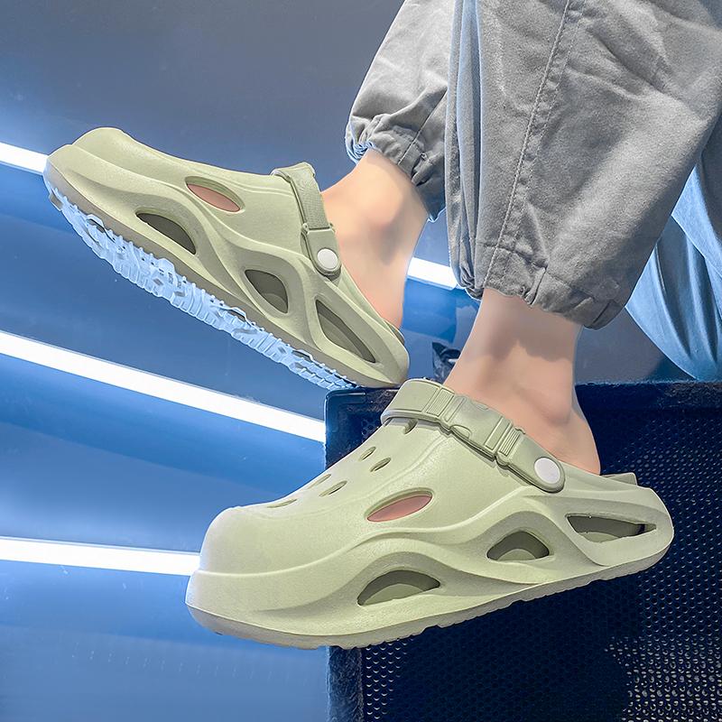 Fashion Men's Outdoor Slippers Sandals Beach Comfortable Slides Soft Clogs Men Casual Garden Shoes NEW Men Women Beach Sandals Slippers