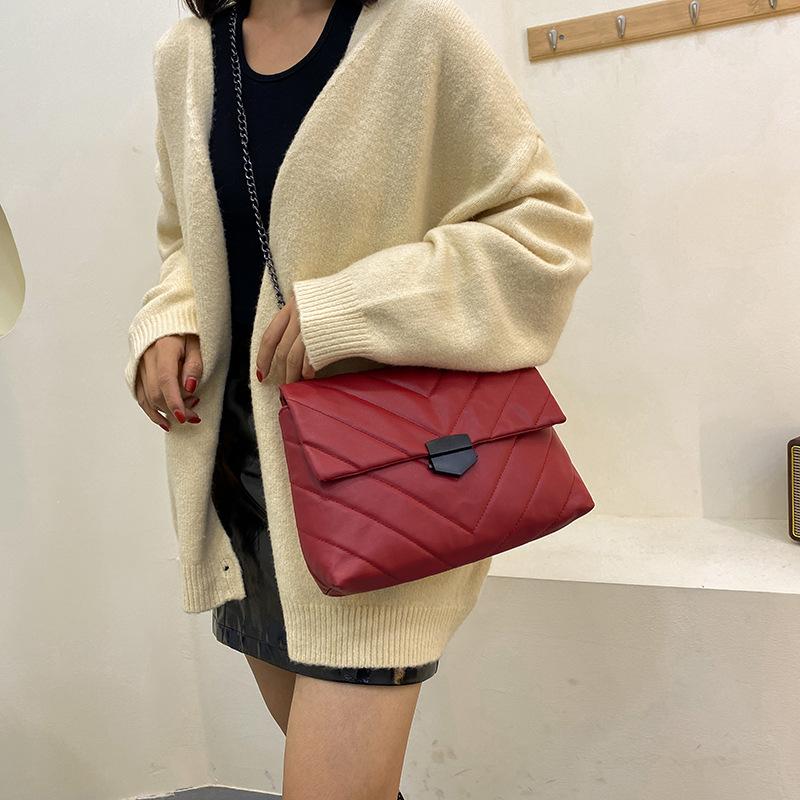 Embroidered Thread Women's Bag 2025 Spring New Trendy Fashion Shoulder Bag Solid Color Casual Chain Crossbody Small Square Bag