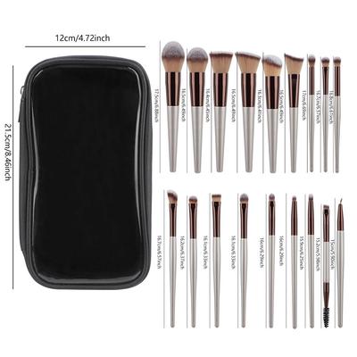 18-Piece Champagne Gold Makeup Brush Set: Solid Wood Handles, Soft Bristles, Powder & Eyeshadow Brushes.