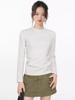 American-Style Women's White Round Neck Slim Fit Long Sleeve Base Layer Top for Spring/Autumn
