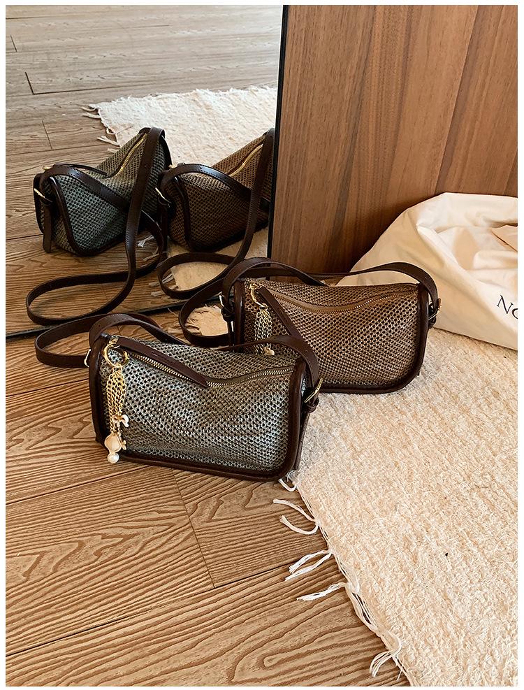 Hong Kong Retro Woven Crossbody Bag - Summer 2026 Collection, Women’s Hollow Knit Color Block Single Shoulder Bag