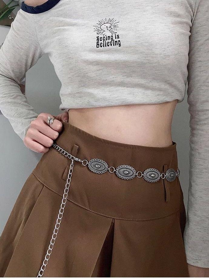 Retro Metal Waist Chain: Fashionable Accessory for Dresses and Sweaters