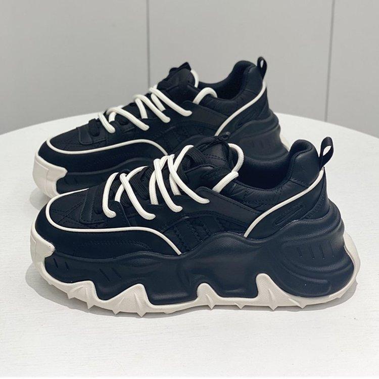 2024 autumn and winter new fashionable retro platform casual sports shoes women's lightweight running shoes color matching heightening dad shoes