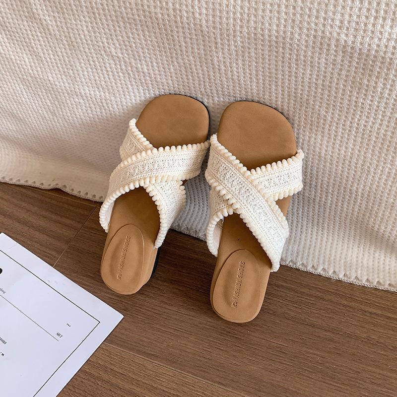 French skirt with non-slip slope heel thick bottom one-word slippers women's 2025 new outer wear summer heightening French cool slippers