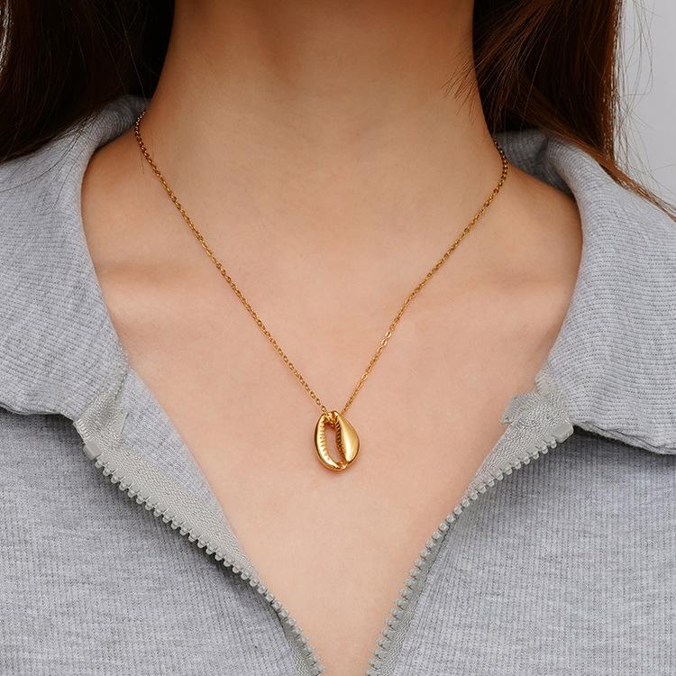 Grenzüberschreitende europäische und amerikanische Ins Internet Celebrity Fashion Beliebte 18 Karat Gold Edelstahl Anhänger Damen Halskette Beliebte Halskette Schmuck