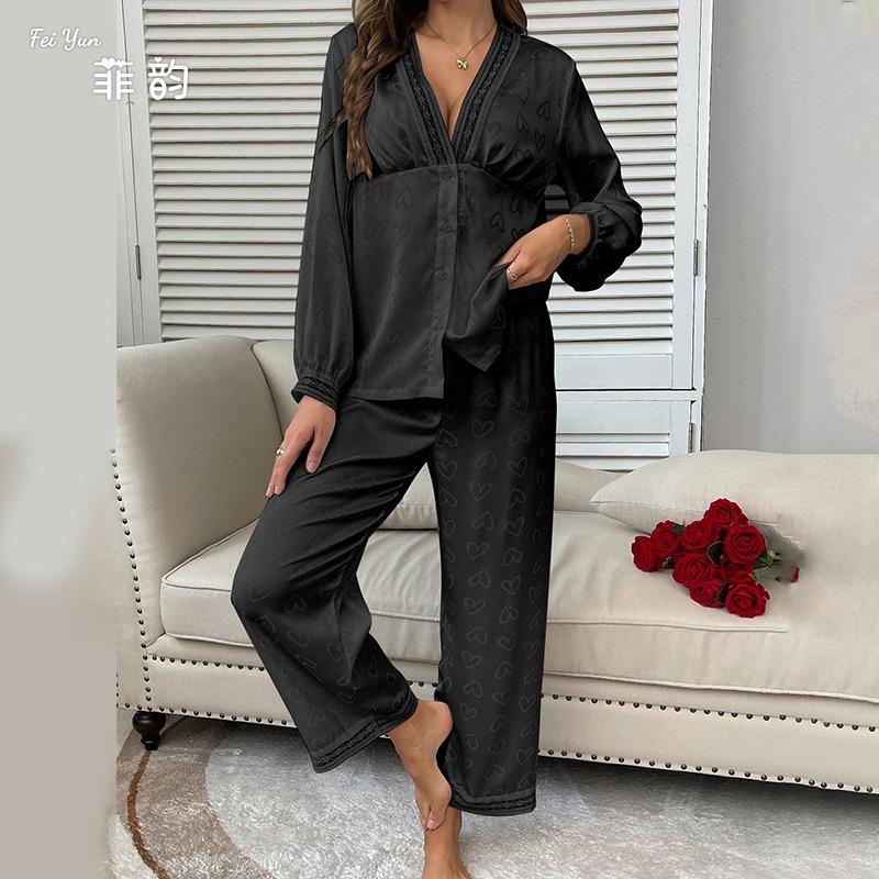 

Black Satin Heart Jacquard Lace Trim V Neck Long Sleeve Pajama Set S