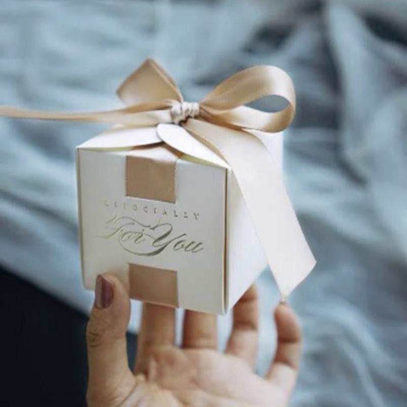 WTEMPO 10PCS 6.5*6.5*6.5CM Solid Color Hot Stamping Wedding Candy Boxes European Style Retro Creative Festivals Party Gift Boxes with Ribbon