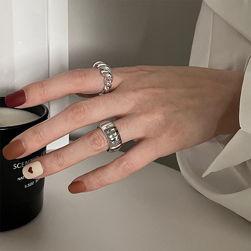 Adjustable Sophisticated Womens Ring In 925 Sterling Silver With Chic Minimalist Style
