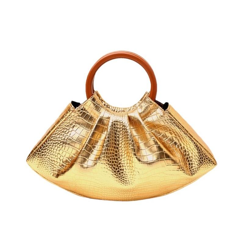 Ladies Handbag Super Temperament Fashion Pleated Hand Bag Cloud Bag Dinner Bag