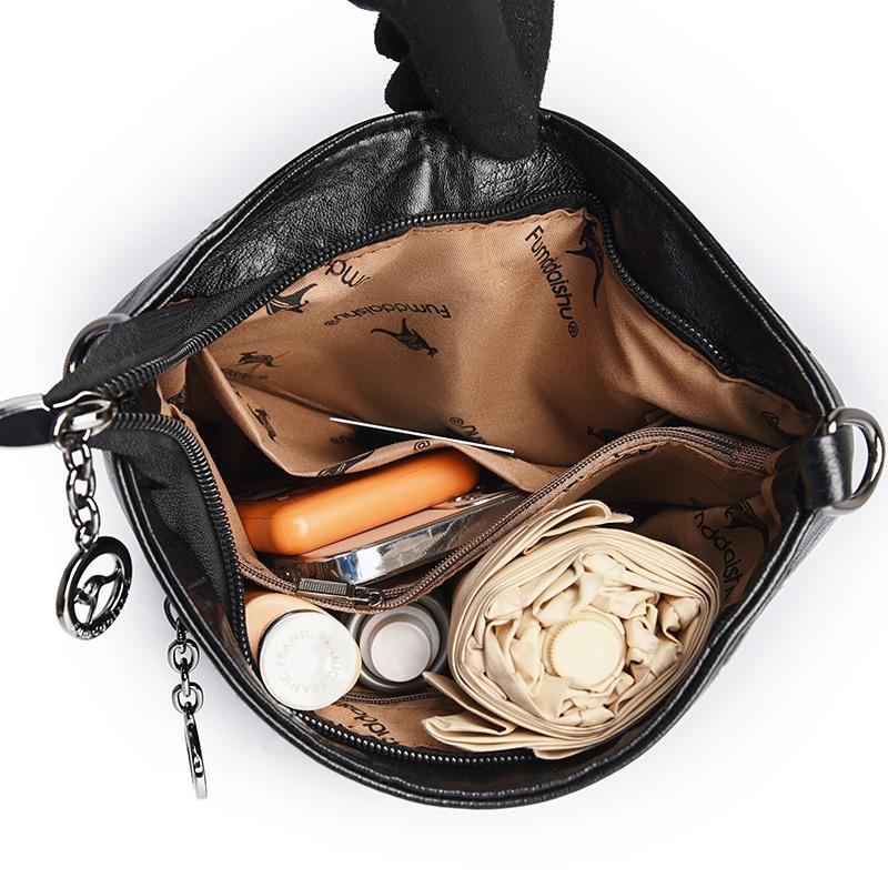 Soft leather bucket bag women's new fashion mother bag leather pattern embossed large capacity shoulder messenger bag