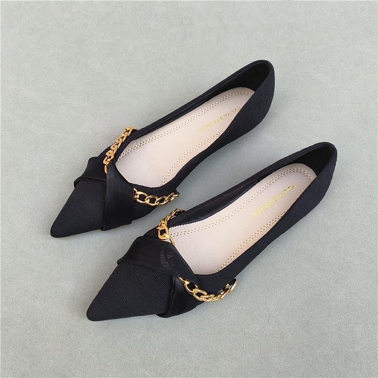 Flat shoes women's soft soles 2025 spring new Xiaoxiangfeng pointed head shallow mouth single shoes French ladyshoes four seasons Doudou shoes