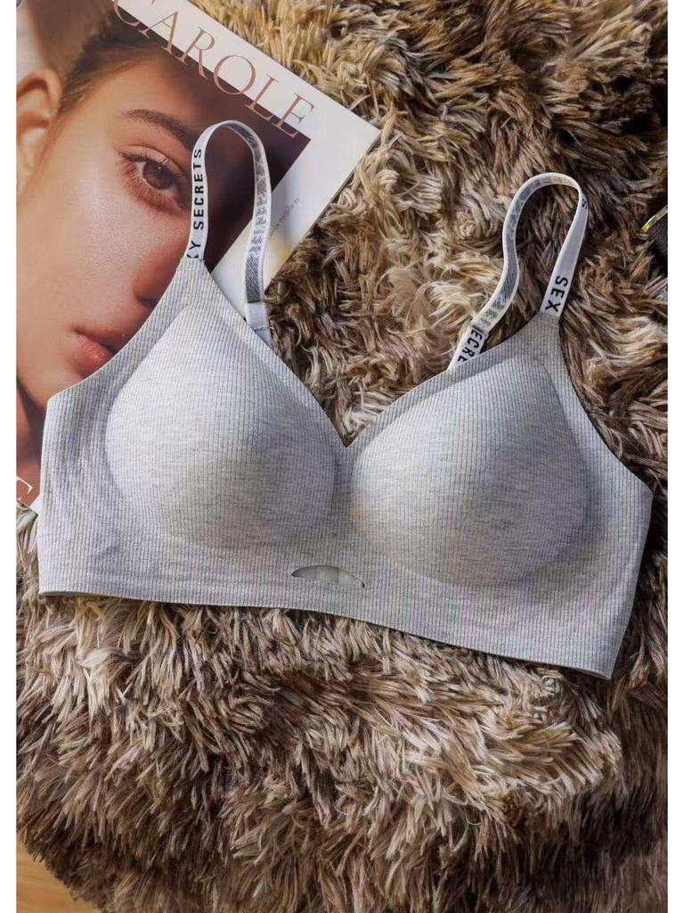 Seamless Hollow Design Supportive Bra – Comfort, Lift, and Anti-Sagging for a Smaller-Looking Bust