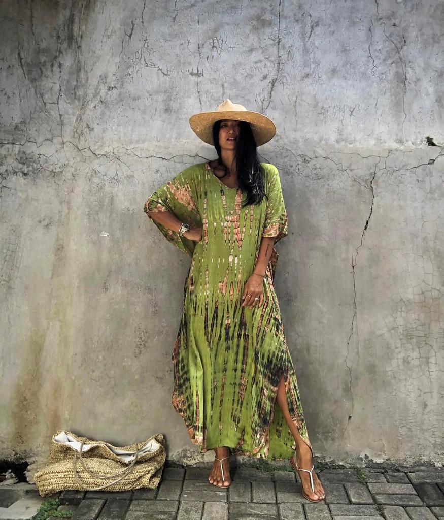 European & American Tie-dye Rayon Beach Dress: Loose, Long Seaside Vacation Robe & Bikini Cover-up with Sunscreen Shirt for Women