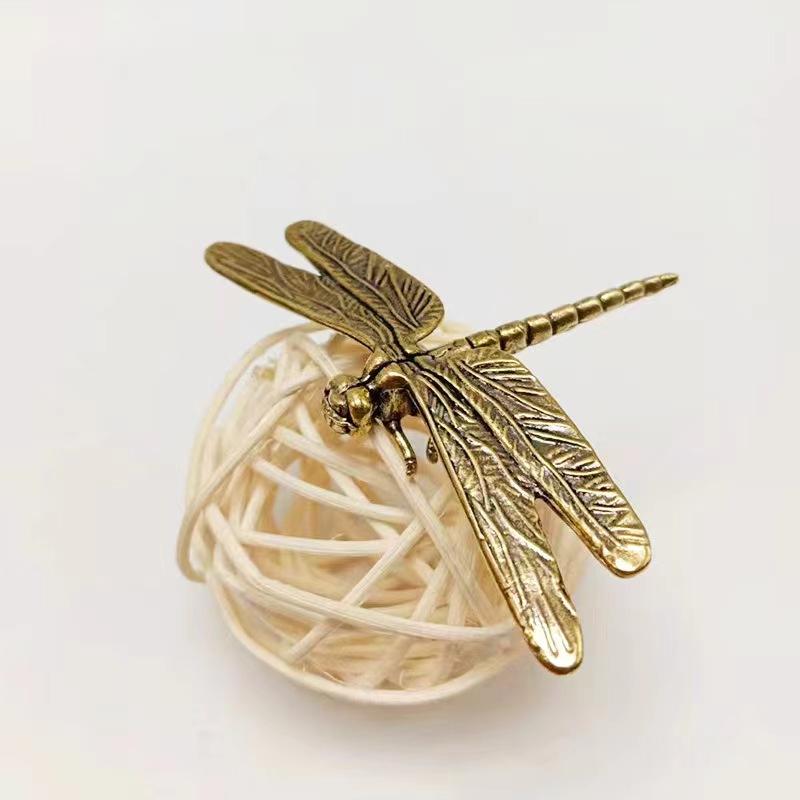 Vintage Brass Dragonfly Figurine - Antique-Style Home & Office Desk Decor, Creative Tea Pet Collectible
