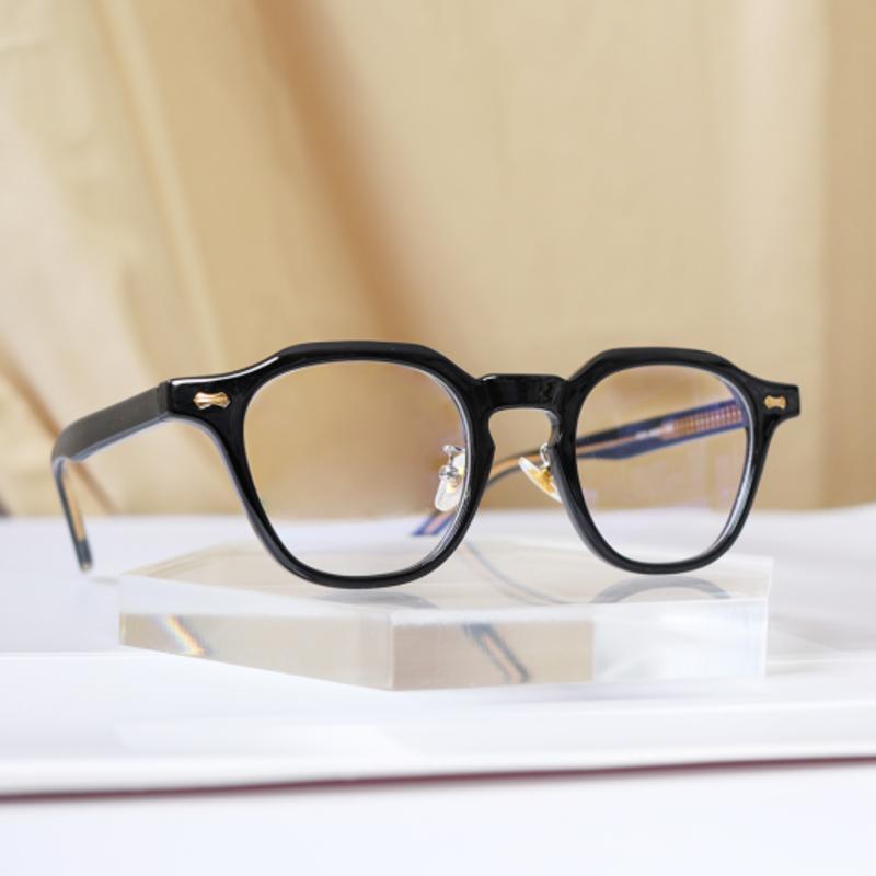 LOOKING4U The Classic 2026 C1 Black