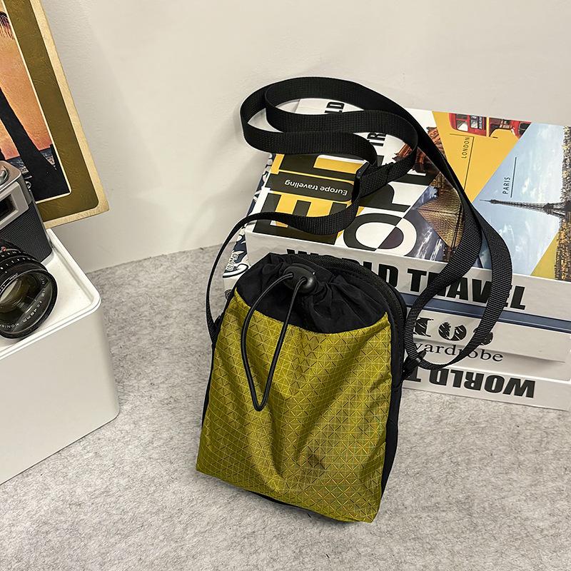 

Новая модная и стильная мужская сумка-мессенджер большой вместимости, нейлоновая сумка для мобильного телефона, повседневная уличная спортивная наплечная сумка желто-зеленый