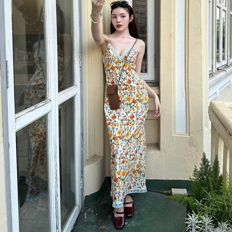 

V-neck Lace Patchwork Summer Backless Slim Fit Suspender Skirt Color S